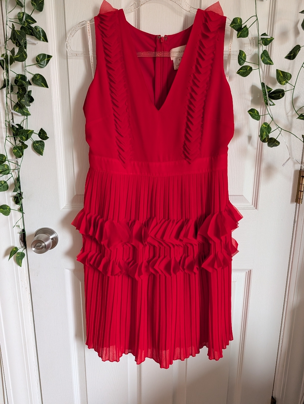 Stunning Foxiedox Vibrant Red Dress – Size M – Excellent Condition